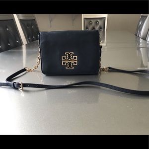 Black classic Tory Burch crossbody